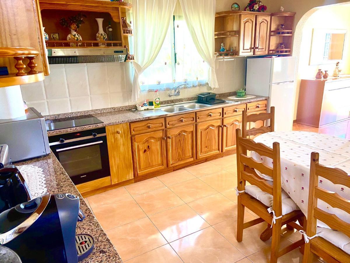 Casa Neves Three Bedrooms And Fantastic Sea View Holiday home Arco da Calheta (Madeira)