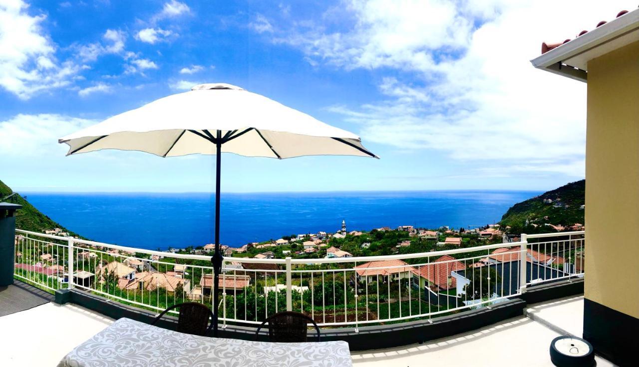 Casa Neves Three Bedrooms And Fantastic Sea View Holiday home